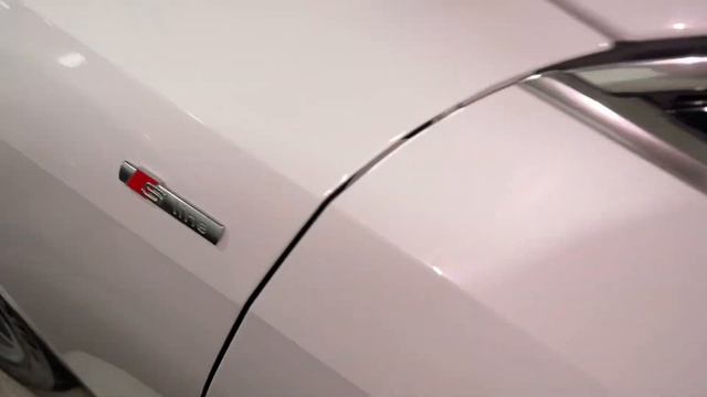 На осмотре для клиента Audi A7 смотреть онлайн