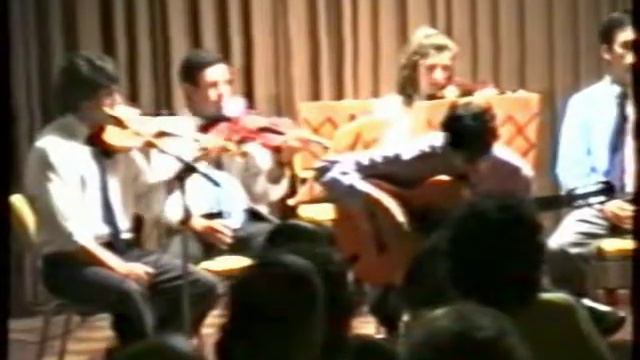 Concierto en D Vivaldi- Guit y Conj. de Cuerdas- (Martín Nuevo Guitarra) смотреть онлайн