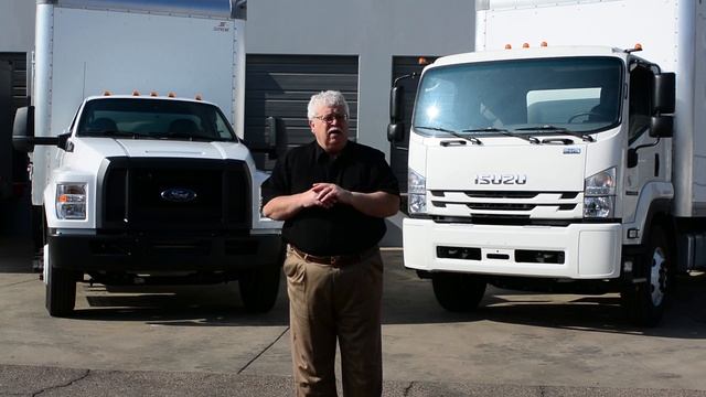 Isuzu FTR & F-650 Comparison смотреть онлайн