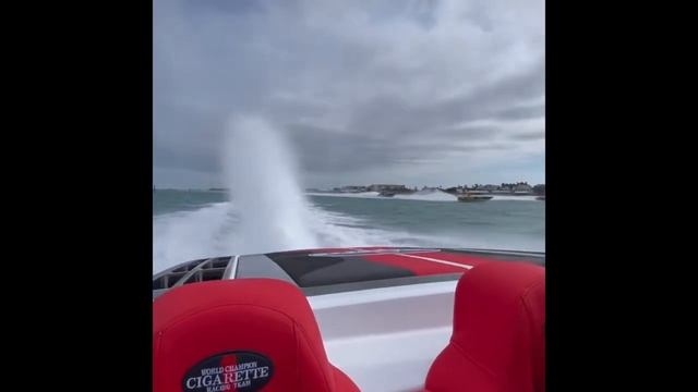 Original Version - Insane 3,100 Horsepower Twin-Turbo Speed Boat - The New $2 Million Cigarette 515 смотреть онлайн