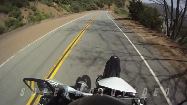 DRZ 400 SUPERMOTO 2nd GEAR CLUTCH UP WHEELIES.mp4 смотреть онлайн