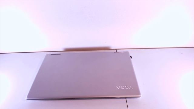 Lenovo Yoga 720: My Review || YouTuber's Perspective смотреть онлайн