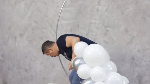 Обруч с шарами для фотозоны в технике органик баллон смотреть онлайн