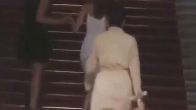 Очень Узкая Юбка смотреть онлайн