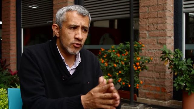 Entrevista Víctor de Currea-Lugo смотреть онлайн