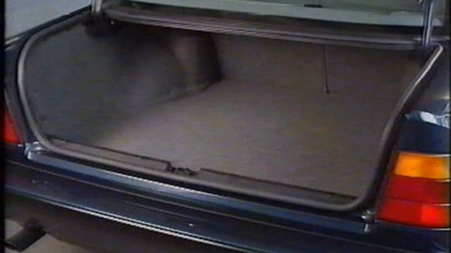 1990 Vauxhall Senator 24v Dealer Promo Video Featuring Tony Britton смотреть онлайн