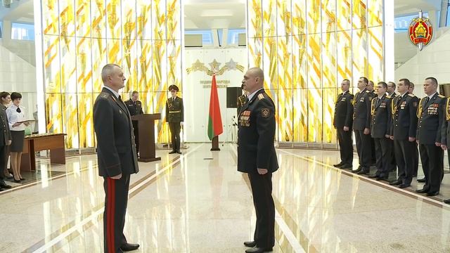 Торжественный ритуал вручения погон полковника ряду сотрудников органов внутренних дел
