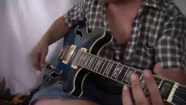 Ibanez AS93 and the FUZZ WAR! смотреть онлайн