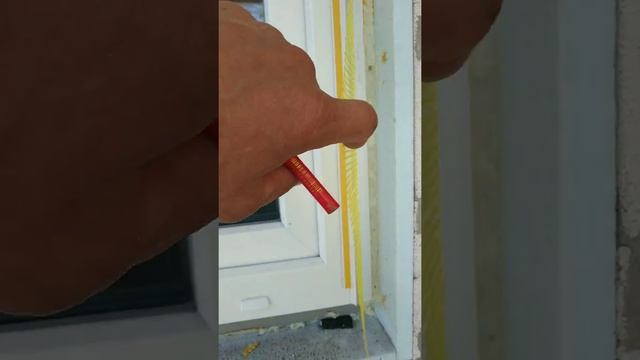 Утепление откосов, и установка оконных примыканий..