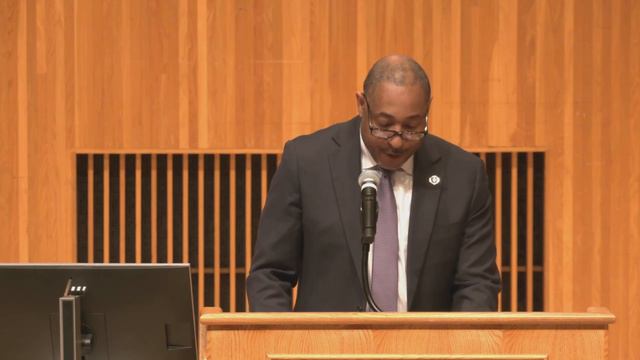 Chancellor Thomas Gibson's 2023 State of the University Address смотреть онлайн