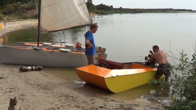 Парусный катамаран и моторная лодка из алюкобонда смотреть онлайн