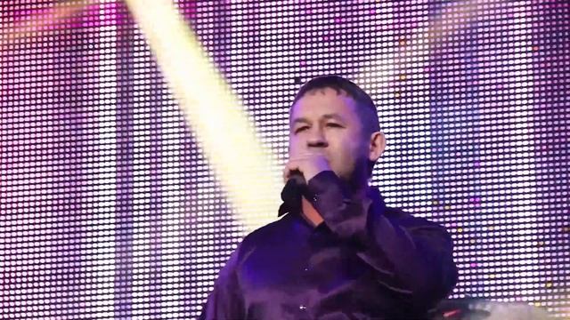 Олег Хромов — «Посмотри на меня» смотреть онлайн