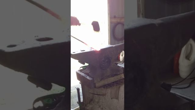 красивый нож из сложного метала смотреть онлайн