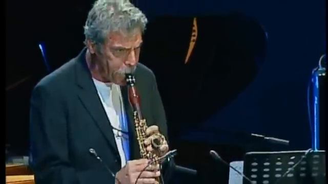 Donna Lee by Charlie Parker Damian Draghici dazzling fast on pan-flute смотреть онлайн