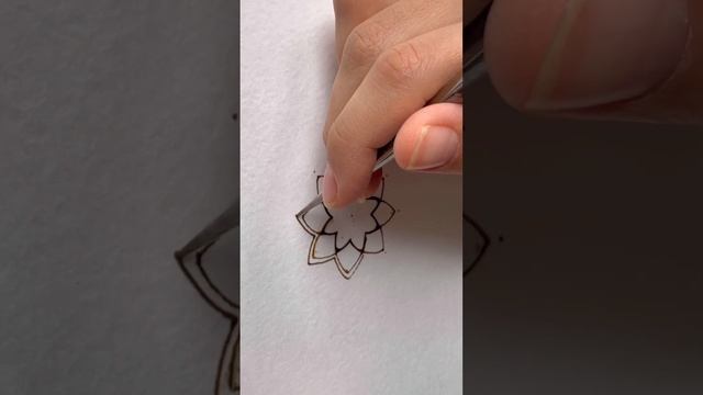 Второй урок #henna_advent2023 Мандала хной, симметрия смотреть онлайн