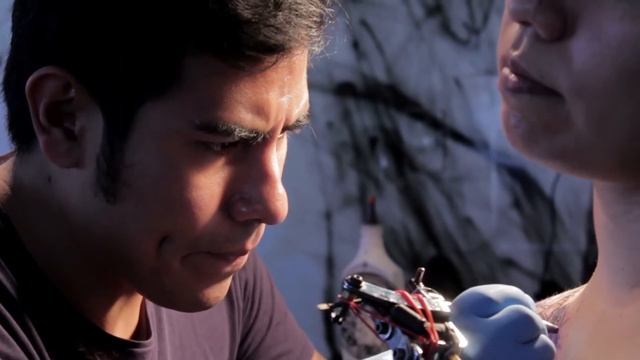 Color Splash at Kraken Tattoo Shop смотреть онлайн