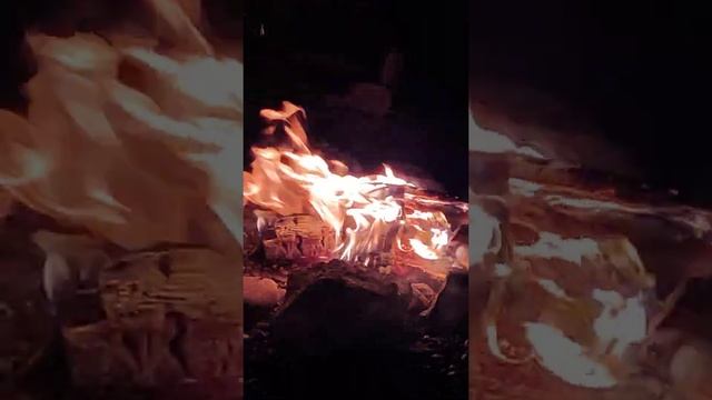 Мантры у костра на ретрите "Возвращение к себе" 1-3.07.22 смотреть онлайн