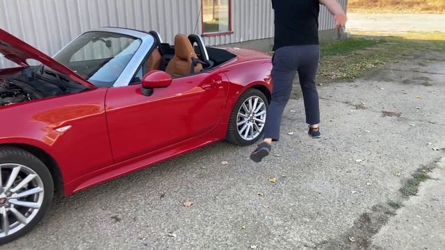 Primăvara vine cu... Fiat 124 Spider! смотреть онлайн