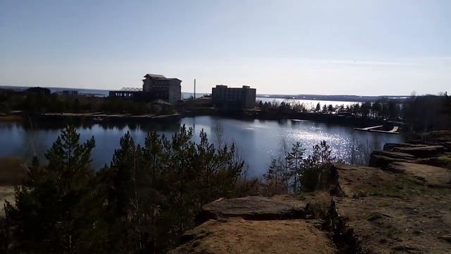 КАРЬЕР ИЗУМРУД смотреть онлайн