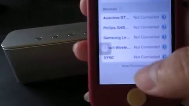 Samsung Level Box Mini Bluetooth Speaker Paired with IPOD Touch 3rd Gen Test смотреть онлайн