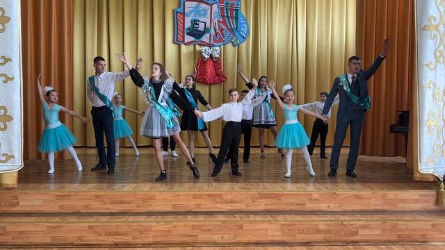Как быстро годы пронеслись….. выпускники 2022 года смотреть онлайн