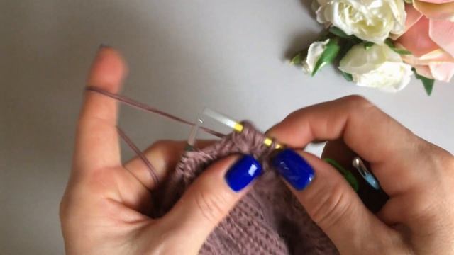 ВЯЗАНАЯ ЖЕНСКАЯ ШАПКА 