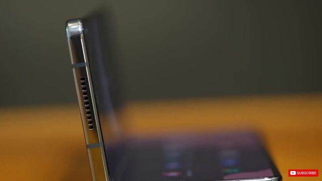 "Samsung Galaxy Z Fold 6 - Breaking The Chains!🤯🤯 смотреть онлайн