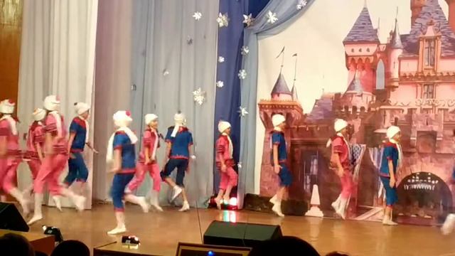 Шахтёрские Огоньки Горловка новогодние каникулы смотреть онлайн