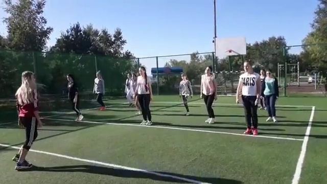 Утренняя зарядка? На спорте? смотреть онлайн