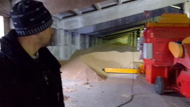 Балашов . Интервью с агрономом о РАБОТЕ ПЗК 100 "МАМОНТ" смотреть онлайн