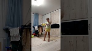Базовые упражнения с гимнастической лентой?️2 видео урок?(1 часть)