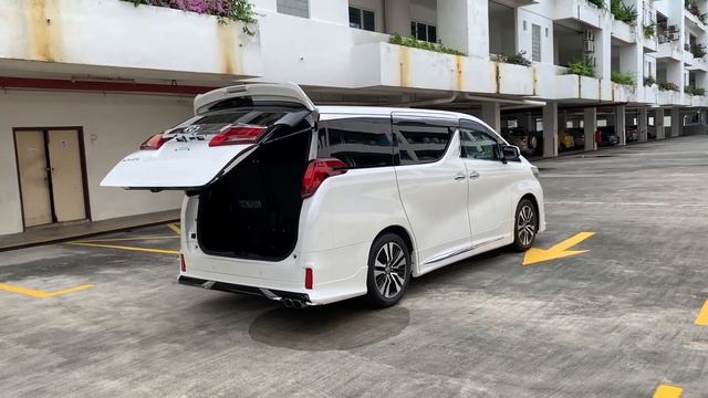 TOYOTA-ALPHARD-2020