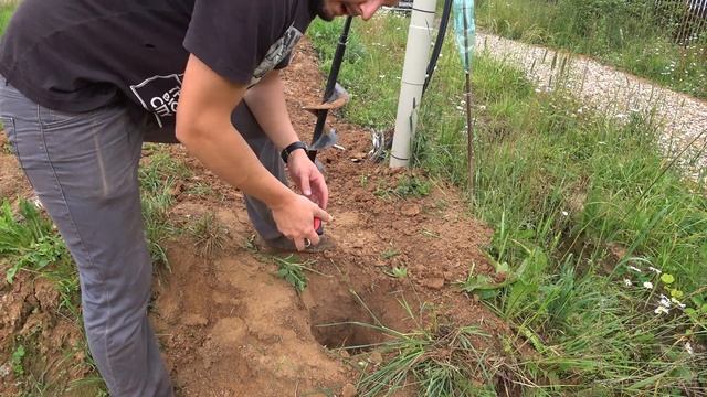 Установка заборных столбов бутованием на пучинистых грунтах. Забор своими руками часть 1. смотреть онлайн