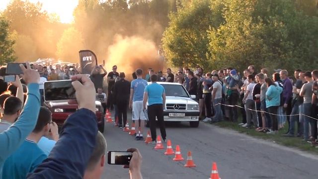 Mercedes 190 Turbo Diesel vs Москвич 4WD 1.8T смотреть онлайн