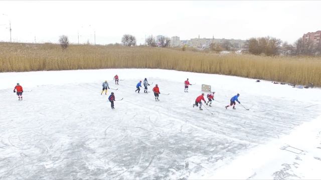 Хоккей на льду водохранилища смотреть онлайн