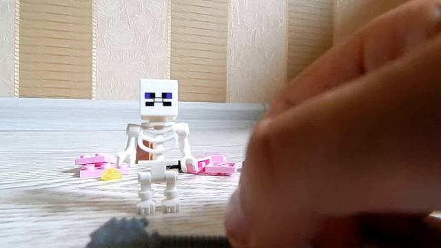 UnBoxing от Fiman'a фигурка скелета и свиньи в лего Minecraft смотреть онлайн