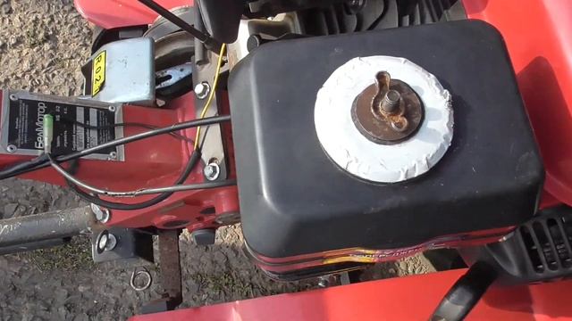 Нормальный цвет у свечи мотоблока и гоняем на водяре смотреть онлайн