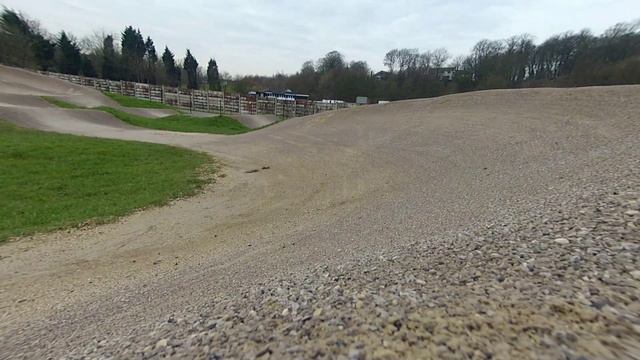 X-Maxx on the BMX track смотреть онлайн