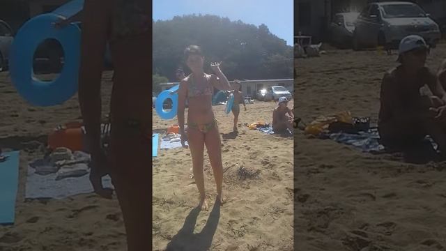 На море, и на базе отдыха "Жемчужина у моря " . смотреть онлайн