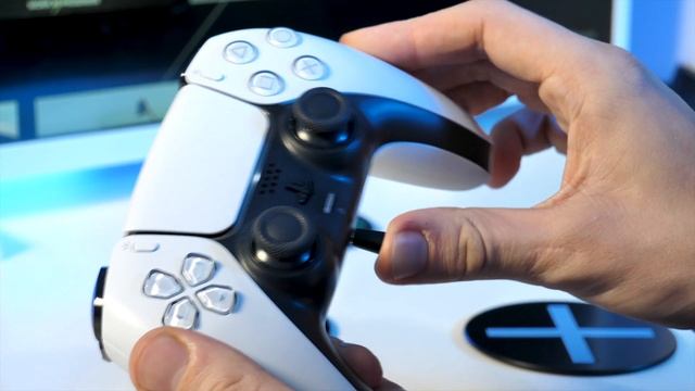 How to connect your Airpods to a PS5 смотреть онлайн