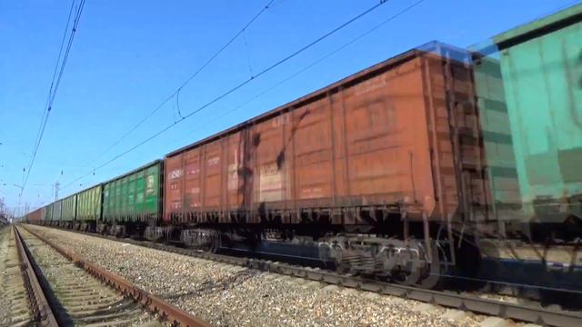 Электровоз ВЛ11М-177 с грузовым поездом, станция Серпухов смотреть онлайн