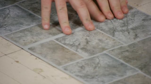 How to Lay Peel & Stick Vinyl on a Wood Floor : Flooring Help смотреть онлайн
