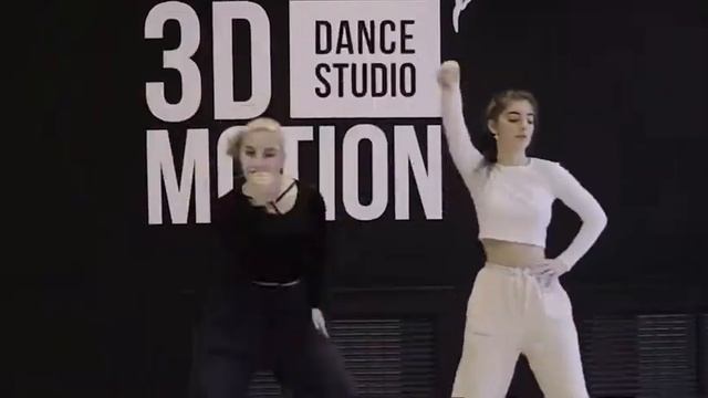 ITZY-WANNABE (Dance cover) with ADELINA смотреть онлайн