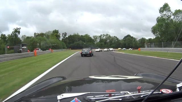 Equipe Classic Racing Brands GP Race Last 10 Minutes Only MGB Historic Motorsport смотреть онлайн