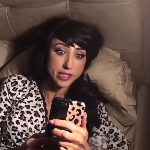 Анжела и whats App смотреть онлайн