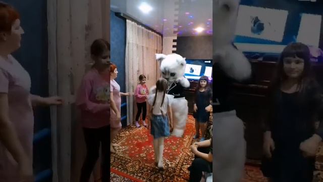 очень весёлое поздравление для дочки смотреть онлайн