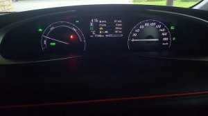 Toyota Sienta гибрид . Настройка опции автосвет