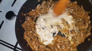 Грибной суп с шампиньонами и вермишелью . Отличное первое блюдо .