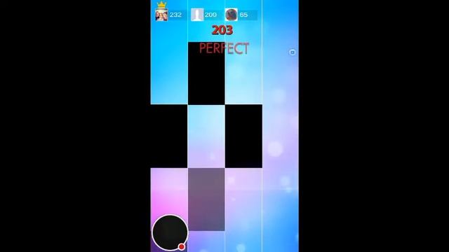 Первое видео и первый стрим на канале играем в "Piano - Magic White Tiles 2". смотреть онлайн