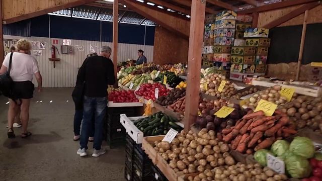 Цены в Крыму, клубника. А сколько у вас? смотреть онлайн